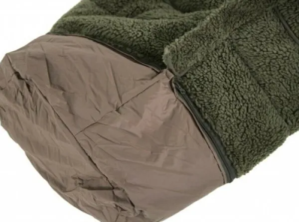 Carinthia passipussi tekoturkiksella, XL