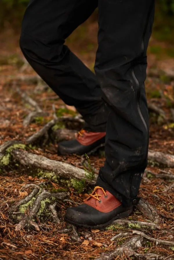 Lundhags Laka naisten ulkoiluhousut musta